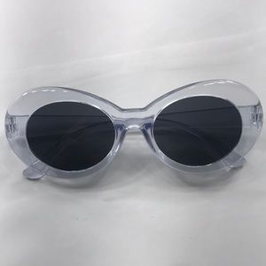 clear “clout goggles”